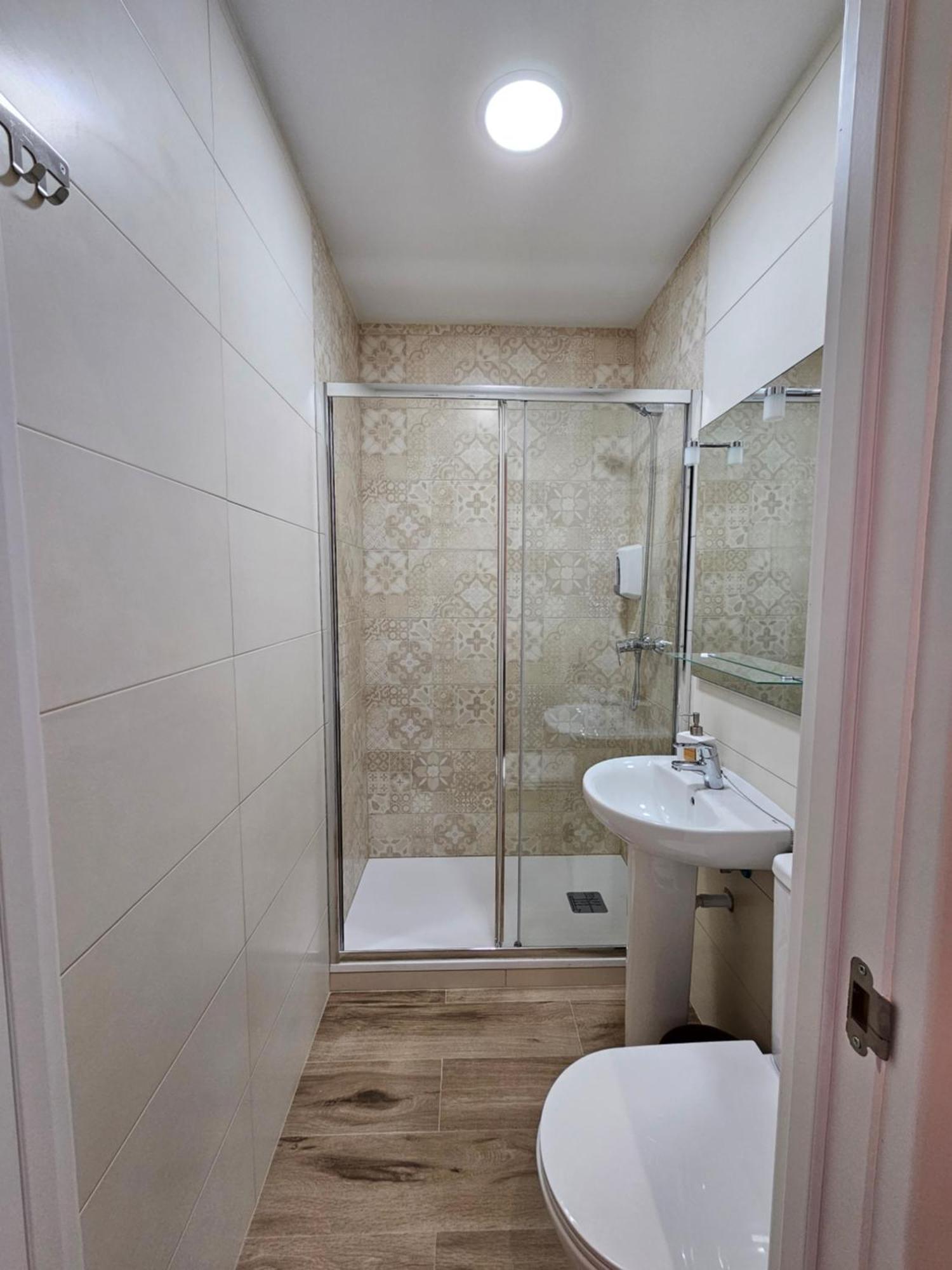 Hostal Andrea Granvia Madrid Esterno foto