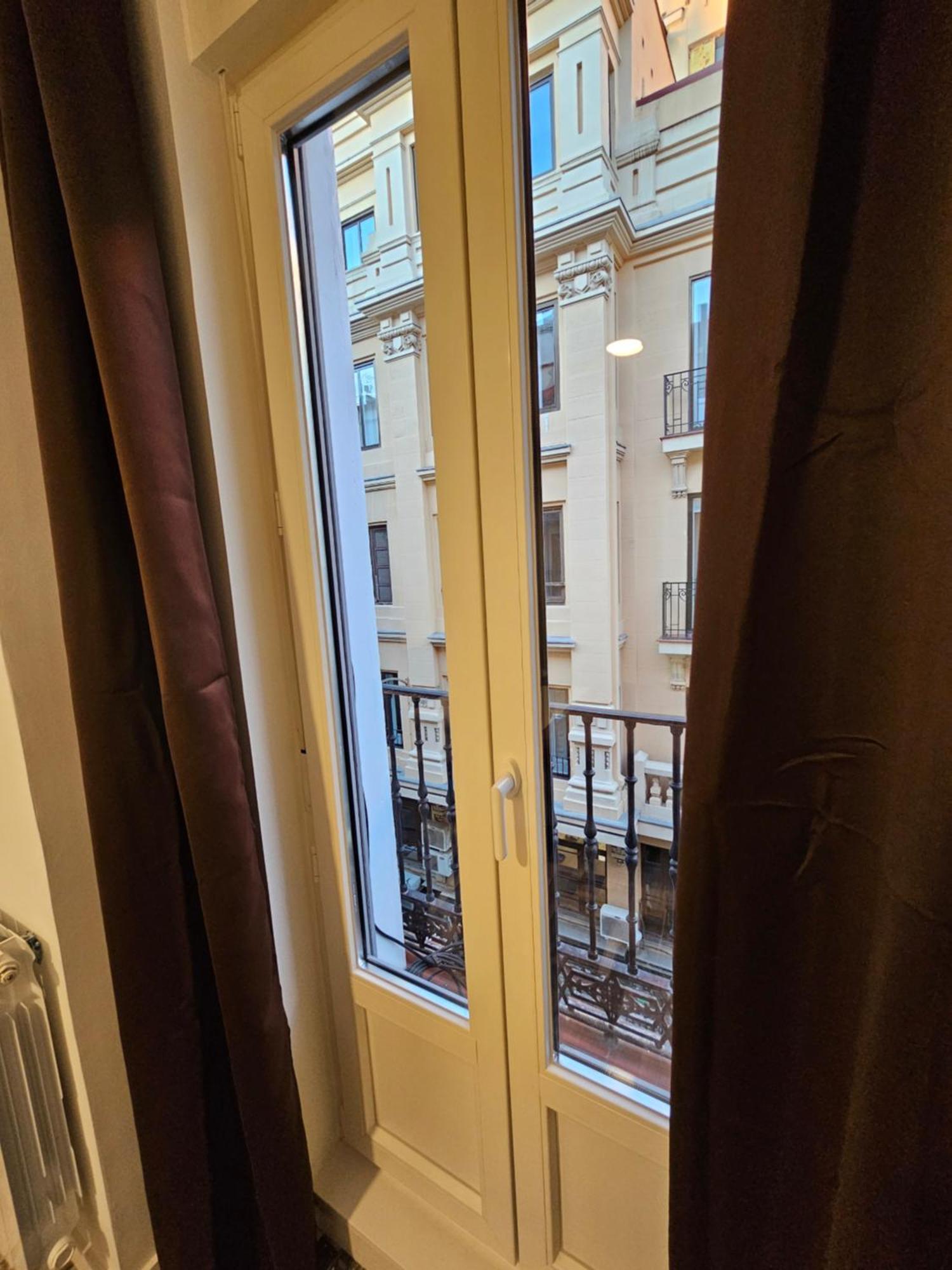 Hostal Andrea Granvia Madrid Esterno foto