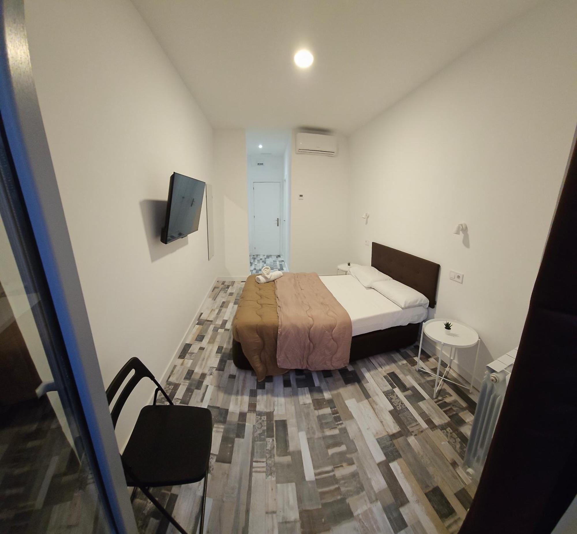 Hostal Andrea Granvia Madrid Esterno foto