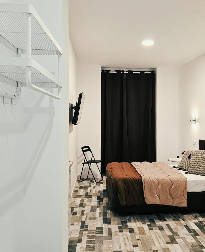 Hostal Andrea Granvia Madrid Esterno foto