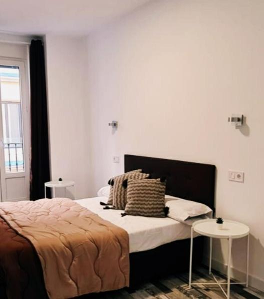 Hostal Andrea Granvia Madrid Esterno foto